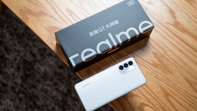 Mở hộp cảm nhận đầu tiên về realme GT Master Edition