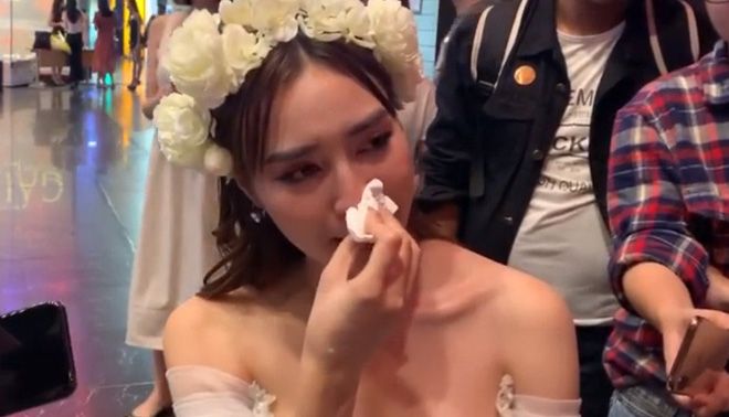 Ninh Dương Lan Ngọc bất ngờ đăng đàn khẩn thiết xin sự giúp đỡ từ CĐM, gây chú ý suốt nhiều giờ qua