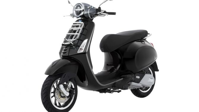 Honda SH 150i 'lo sợ' bị soán ngôi bởi đối thủ mới, về đại lý với mức giá 'đe nẹt' vua tay ga