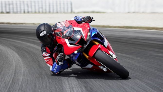 Honda CBR1000RR-R Fireblade – 'Quái thú đa nhân cách' trong làng Sportbike