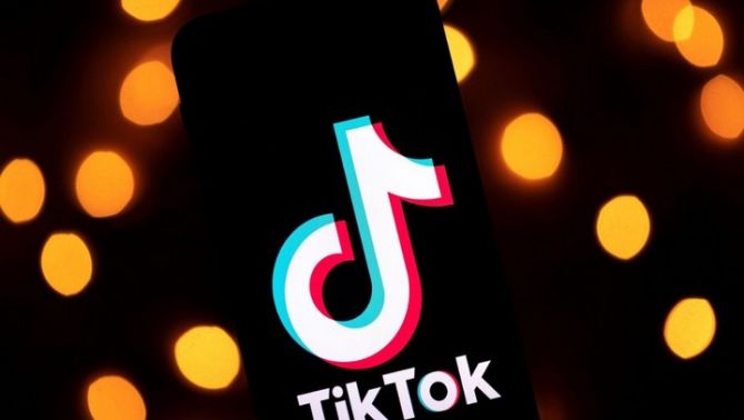 Cách cài video Tiktok làm hình nền trên iOS và Android