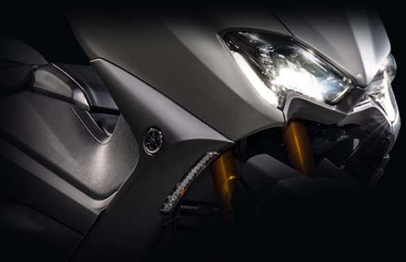 Yamaha ra mắt mẫu xe tay ga mạnh mẽ hơn Honda SH 350i, giá bán khiến ‘Vua tay ga’ choáng váng