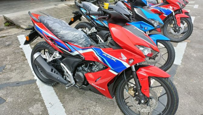 Cận cảnh xe côn tay Honda RS-X 2021 giá 47,6 triệu mới về đại lý: Đẹp không kém Yamaha Exciter 155