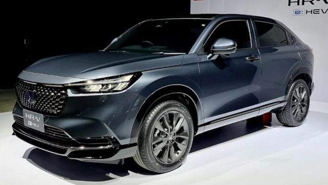 Honda HR-V 2022 bản mới chính thức chốt giá 679 triệu đồng, về đại lý với diện mạo đẹp mê mẩn