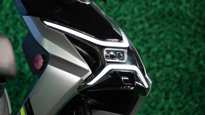 Honda SH Mode ‘toát mồ hôi hột’ vì siêu đối thủ mới ra mắt: Giá 42 triệu đồng, thiết kế đẹp hoàn mỹ