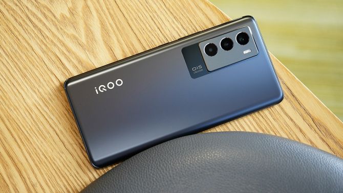 Trên tay iQOO Neo5S: Chip Snapdragon 888 chỉ 9.7 triệu, hiệu năng 'ăn đứt' Nokia 8.3
