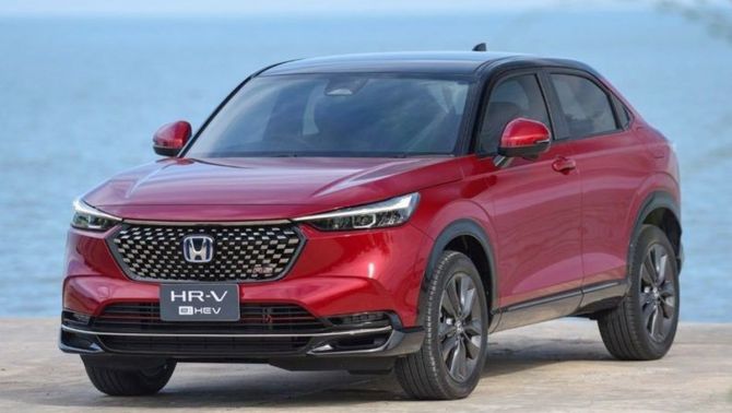 ‘Vượt mặt’ Kia Seltos, Honda HR-V mới 2022 gây bão với đơn mua khủng, tạo sức ép lên Hyundai Kona