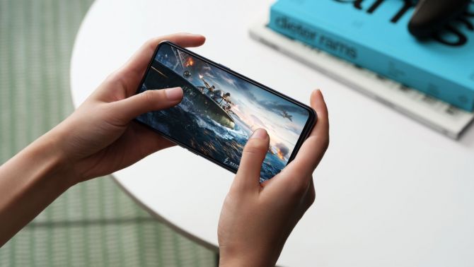 OPPO ra mắt 2 smartphone chuyên game mạnh như Galaxy S21 FE, gây sốt vì 'rẻ bằng 1/2'
