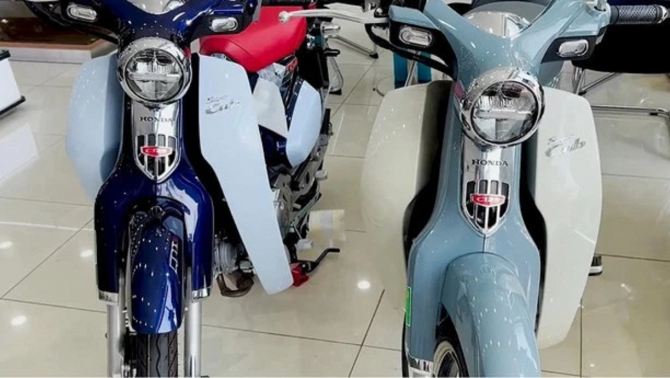 Giá xe Honda Super Cub C125 chạm mức khó tin tại đại lý, bỏ xa Honda SH khiến khách Việt ngỡ ngàng