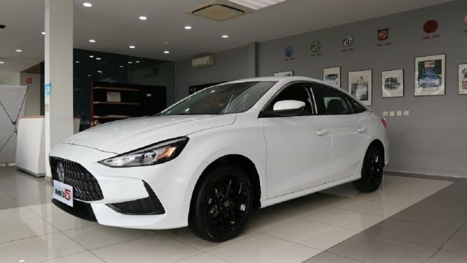 MG5 2022 phiên bản mới mở bán với giá chỉ 515 triệu: Rẻ ngang Toyota Vios, đủ sức đấu Kia K3