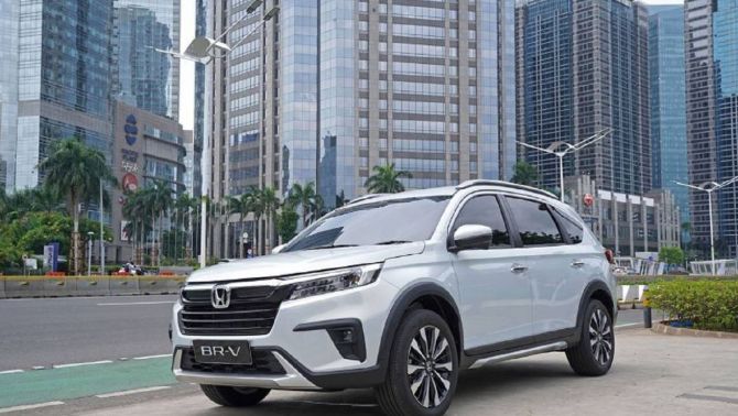 Trải nghiệm thực tế Honda BR-V 2022: Ghi điểm với động cơ, Mitsubishi Xpander có nên 'lo lắng'?