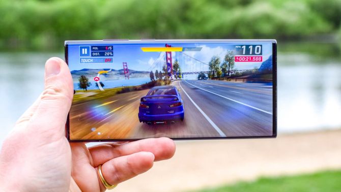 5 smartphone Samsung ‘chiến’ game đỉnh nhất tháng 7: Galaxy S22 áp đảo, Z Fold 3 ‘lép vế’ vì giá cao