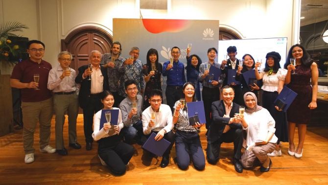 Sinh viên Việt Nam chiến thắng cuộc thi Hạt Giống cho Tương Lai APAC Tech4Good của Huawei