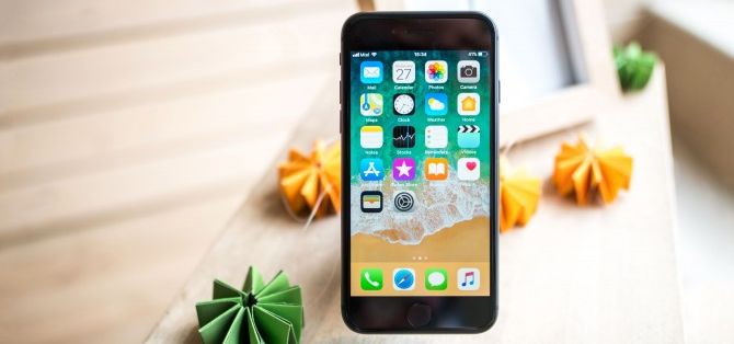 iPhone 8 rẻ hơn iPhone 14 đến 6 lần, vẫn được cập nhật iOS 16 thì có đáng mua?
