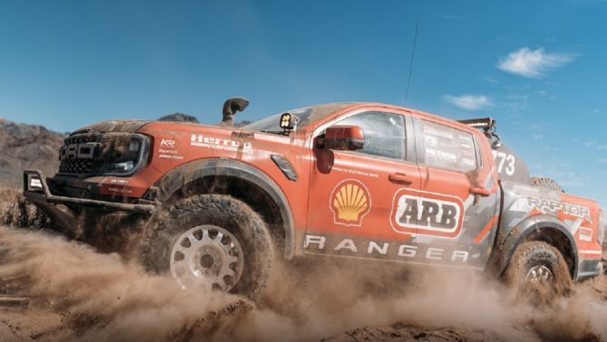 Ford Ranger Raptor Thế Hệ Mới Sẵn Sàng Chinh Phục Địa Hình Hiểm Trở Tại Giải Đua Baja 1000