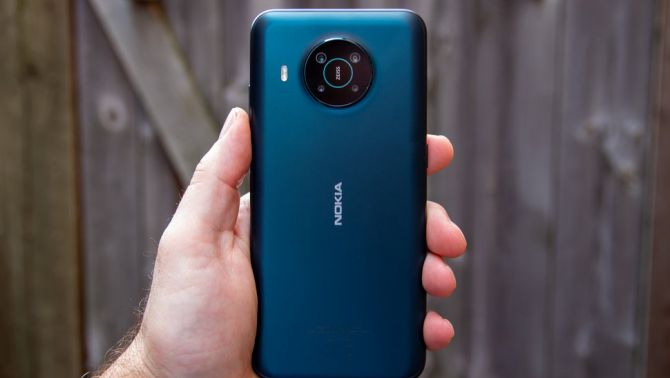 5 smartphone giá rẻ, pin cực trâu của Nokia đáng mua nhất tháng 11