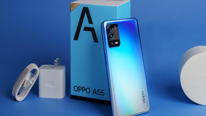 Giá OPPO A55 mới nhất tháng 12 chưa đến 4 triệu, bộ 3 camera đè bẹp Galaxy A13