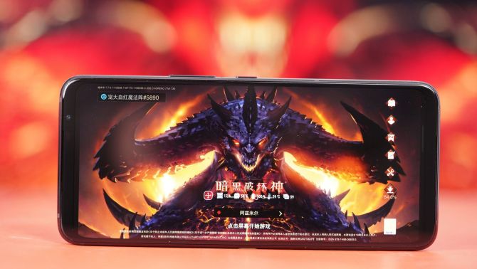 Trên tay ROG 6 Diablo: Immortal - Siêu phẩm chuyên game khiến dân tình thích thú