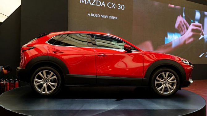 Mazda CX-30 2023 ra mắt với giá 671 triệu đồng, gây sốt với loạt trang bị vượt tầm giá