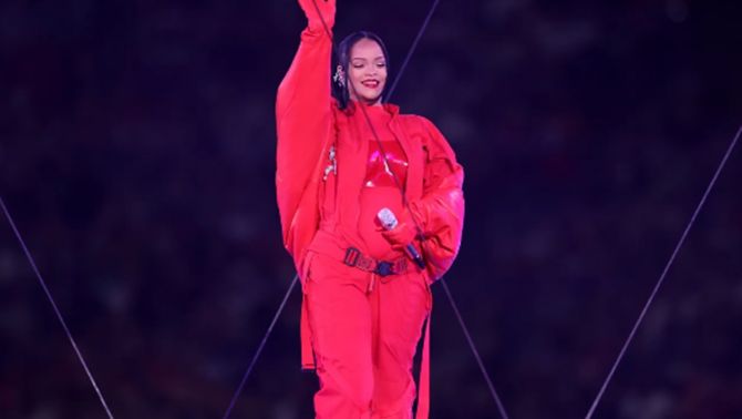 Rihanna sẽ biểu diễn tại lễ trao giải Oscar 2023 sau sân khấu gây sốc ở Super Bowl