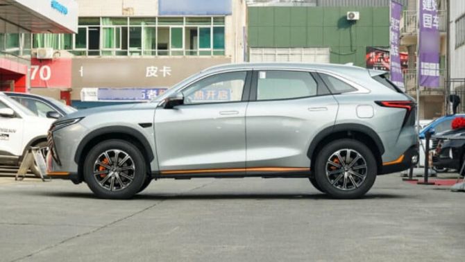 Lộ diện mẫu xe Trung Quốc giá chỉ 340 triệu đồng, 'đe nẹt' Hyundai Grand i10 trong phân khúc giá rẻ
