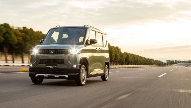 'Tiểu Mitsubishi Xpander' mở bán với giá chỉ 319 triệu, nhận hàng nghìn đơn đặt hàng vì quá 'hot'