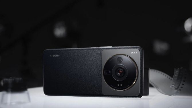 Xiaomi 13 Ultra xuất hiện với thiết kế cụm camera lồi siêu dày