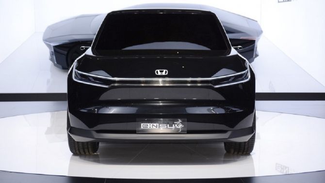 Honda CR-V bản chạy điện lộ diện với thiết kế hoàn hảo, chốt lịch ra mắt trong năm nay