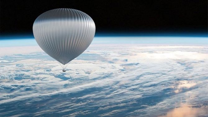 HOT: Xuất hiện chuyến du lịch bay ra ngoài trái đất bằng khinh khí cầu