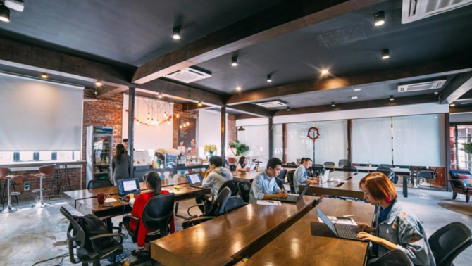 Dân freelancer chọn co-working space thay vì quán cà phê
