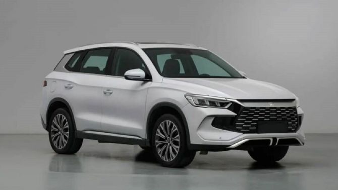 Đối thủ Toyota Corolla Cross 2022 cập bến đại lý, sẵn sàng ra mắt với giá 441 triệu đồng