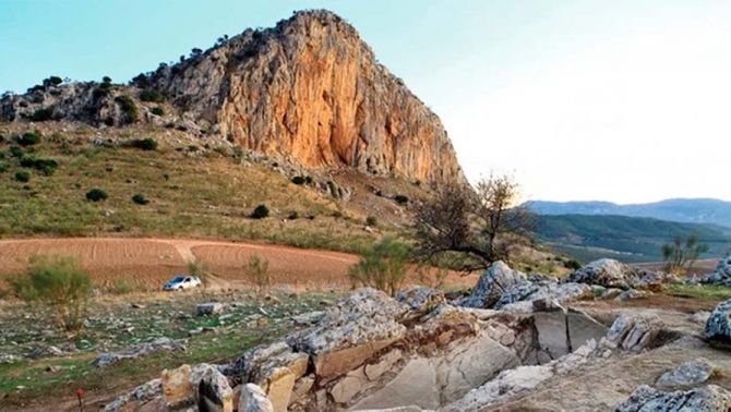 Hé lộ bí ẩn gây sốc tại ‘Tảng đá tình nhân’, cấu trúc cự thạch 5000 năm lộ hàng loạt bất ngờ