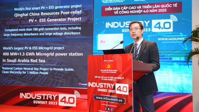 Vietnam Industry 4.0 Summit 2023: Huawei đề xuất các giải pháp năng lượng mặt trời cho Việt Nam