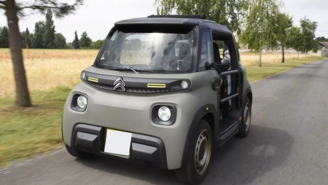 Mẫu ô tô điện mini với thiết kế độc đáo mới mở bán đã ‘gây sốt’, giá chỉ từ 200 triệu đồng