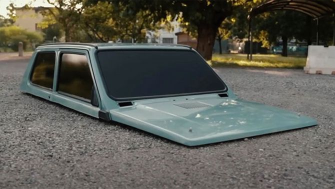 Cận cảnh chiếc ô tô gầm thấp nhất thế giới: Thoạt nhìn như chui từ lòng đất lên