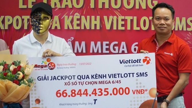 Ngã ngửa trước số tiền hàng trăm tỷ đồng mà Vietlott đã trao, nhiều người đổi vận thoát nghèo