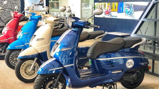 ‘Kỳ phùng địch thủ’ của Honda SH giảm 7 triệu đồng: Giá rẻ ngang SH Mode 2024, trang bị ngập tràn