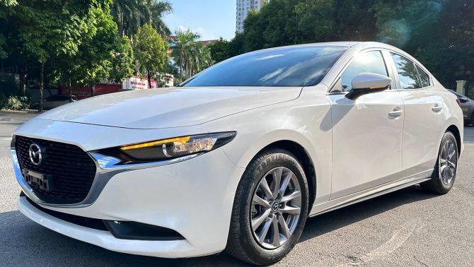 Giá xe Mazda 3 cũ rẻ ‘giật mình’: Khách Việt ồ ạt săn xe dưới 500 triệu đồng chơi Tết