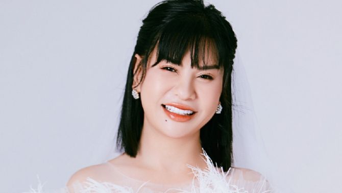 Cát Phượng tiết lộ cát xê 'khủng' thời hoàng kim, từng diễn ở 14 tụ điểm chỉ trong 1 đêm