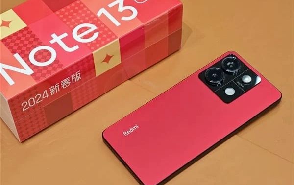 Redmi Note 13 Pro New Year Edition lộ diện với mặt lưng giả da, thiết kế 2 tông màu bắt mắt