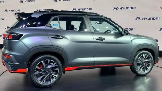 ‘Gây sốt’ với giá siêu rẻ chỉ 475 triệu đồng, dân tình đua nhau đặt mua mẫu SUV cực đẹp của Hyundai