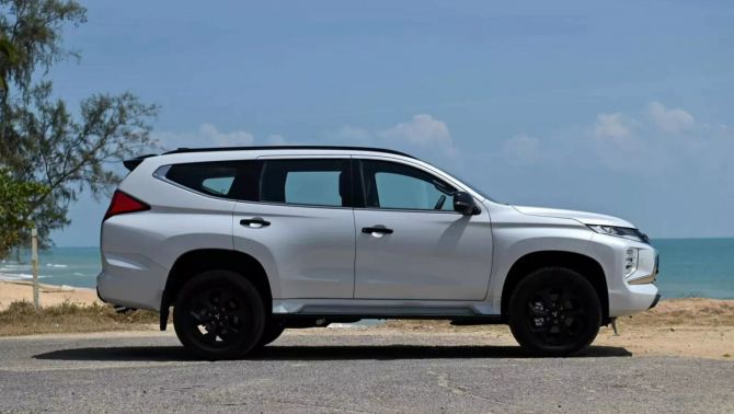 Ra mắt ‘kẻ thế chân’ Toyota Fortuner giá 908 triệu đồng: Trang bị lấn át Santa Fe, đẹp hơn Everest