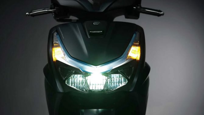 Quên Honda Air Blade đi, Yamaha ra mắt ‘vua xe ga’ mới giá rẻ 37,9 triệu đồng: Có phanh ABS, màn LCD