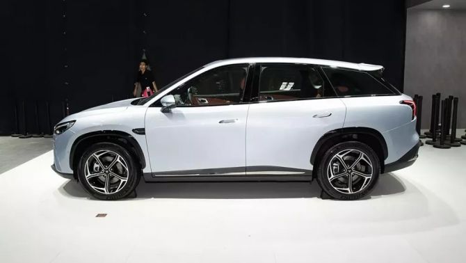 ‘Vua SUV giá rẻ’ 455 triệu đồng ra mắt so kè Mazda CX-5: Trang bị xịn như VinFast VF 8, đẹp hơn CR-V