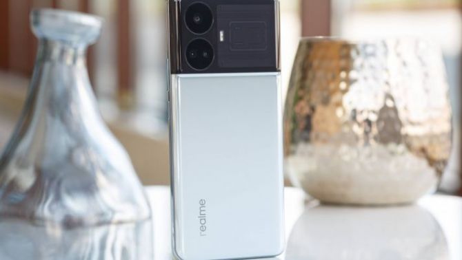 Vua gaming giá rẻ khoe ảnh chụp đẹp mê mẩn, hứa hẹn không kém gì Galaxy S24 Ultra về hiệu năng