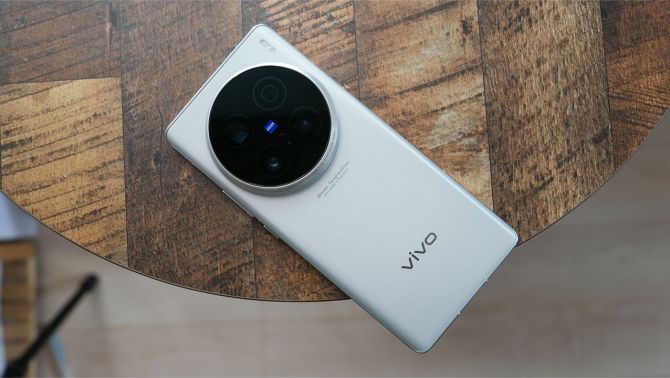 Lộ diện kẻ hủy diệt Galaxy S24 Ultra, thiết kế nổi bật với cụm camera hình tròn, màn hình viền siêu mỏng