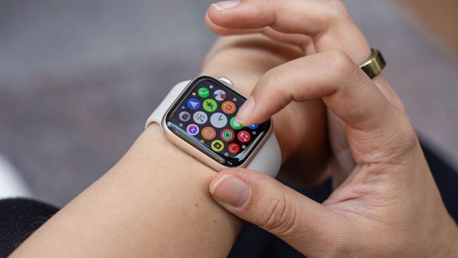 Rò rỉ Apple Watch vỏ nhựa, có thể là Apple Watch giá rẻ nhất, lên ngôi vua đồng hồ thông minh giá rẻ