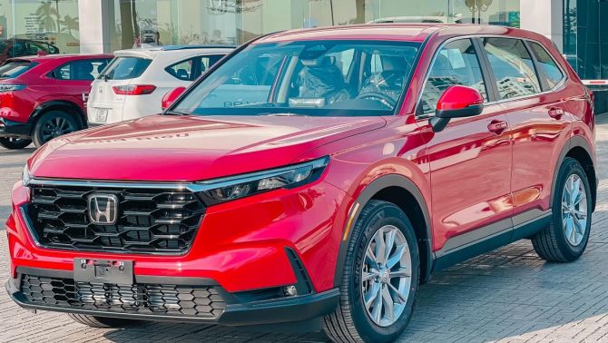 ‘Chơi tất tay’ với Mazda CX-5, Honda CR-V bất ngờ giảm mạnh giá niêm yết, giảm cả lệ phí trước bạ