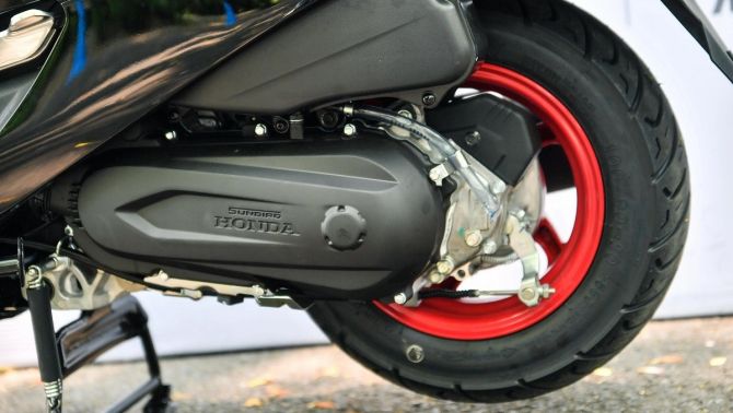 Honda chính thức mở bán ‘vua xe ga’ 125cc mới đẹp hơn Air Blade, lấn át LEAD với giá 41 triệu đồng