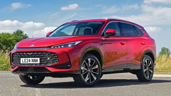 Rẻ hơn Mazda CX-5 229 triệu đồng: SUV-C này đang giảm giá không phanh, gần bằng hạng A Toyota Raize